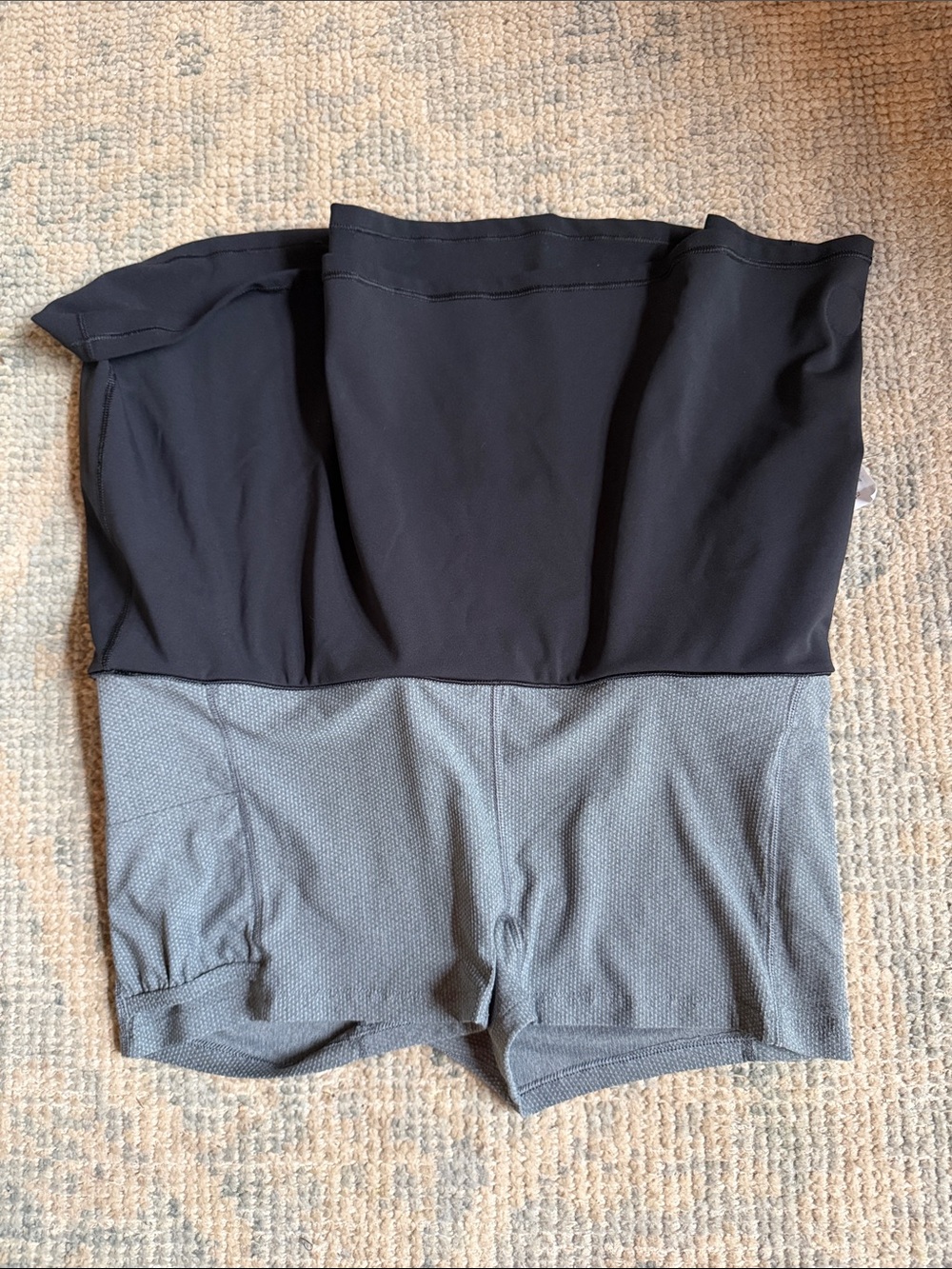 Vuori Black Athletic Skirt with Built-In Shorts - Picture 3 of 3